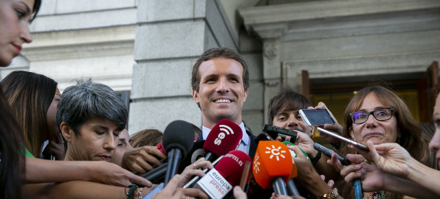 Pablo Casado atiende a los medios de comunicación