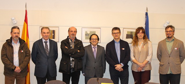 Luis Aznar se reúne con representantes de UGT y CC.OO 