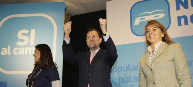 María Dolores de Cospedal ha acompañado al presidente del Partido Popular, mariano Rajoy, en un acto con agricultores en Ciudad Real