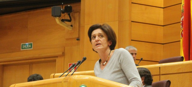 La senadora Ana González