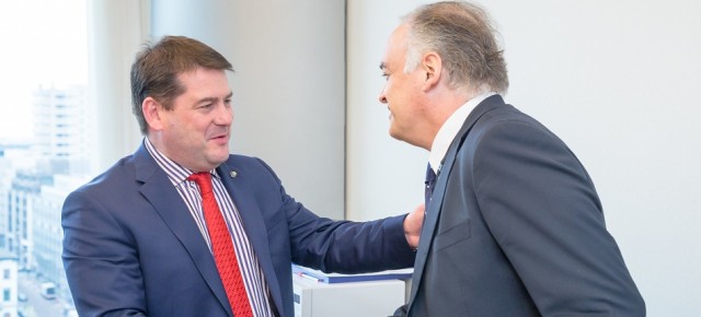 González Pons se reunió en Bruselas con el Ministro de Asuntos Europeos de Irlanda, Dara Murphy