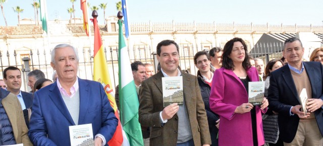 Javier Arenas y Juanma Morena en el X aniversario del Estatuto de Autonomía de Andalucía