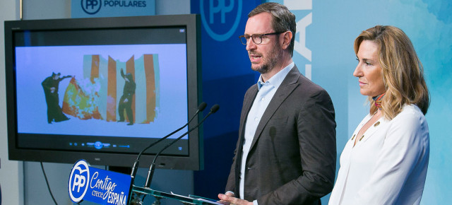 Rueda de prensa de Javier Maroto junto a la Presidenta del PP Navarra, Ana Beltrán