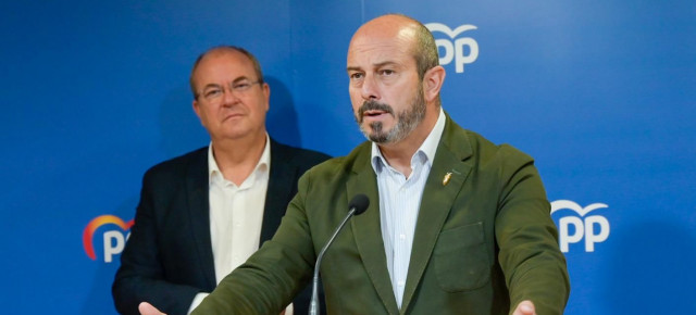 Pedro Rollán y José Antonio Monago ofrecen una rueda de prensa desde Mérida