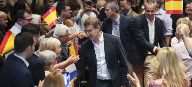 Alberto Núñez Feijóo y Manuel Domínguez en la Convención del PP de Canarias