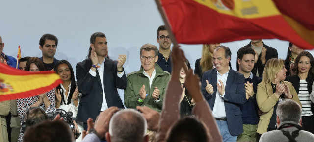 Feijóo en un mitin del PP en Pamplona.