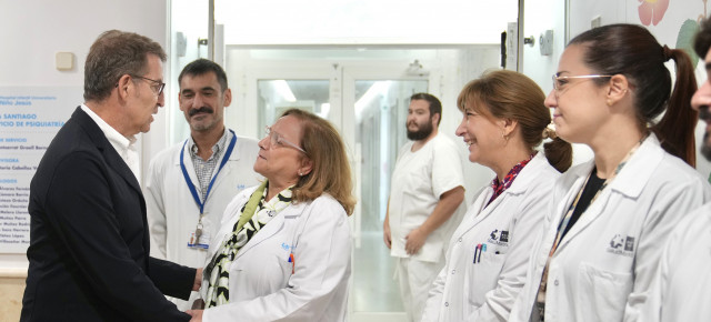 Alberto Núñez Feijóo visita el área de salud mental del Hospital Universitario Niño Jesús