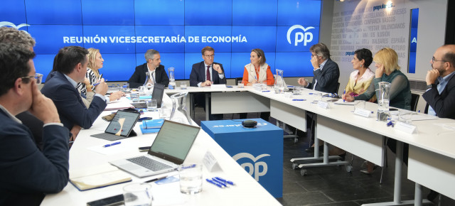 Reunión con los consejeros de Hacienda del PP
