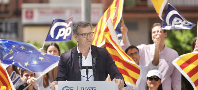 Feijóo en un mitin del PP en Badalona