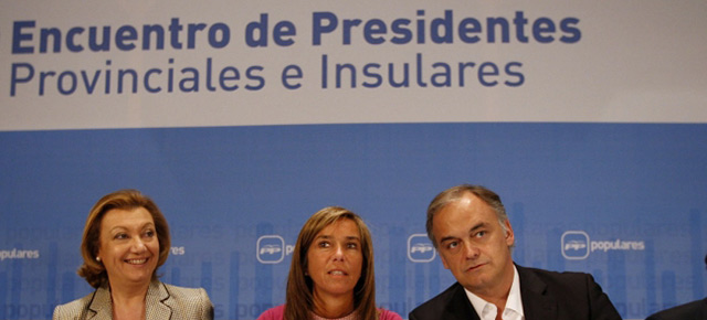 Ana Mato, Esteban González Pons y Luisa Fernanda Rudi en la inauguración del III Encuentro de presidentes provinciales e insulares del PP