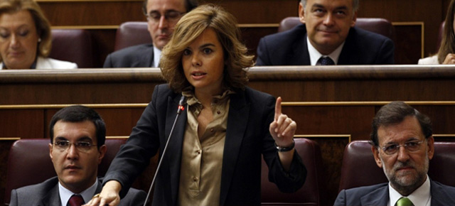 Soraya Sáenz de Santamaría durante su intervención en la sesión de control al Gobierno