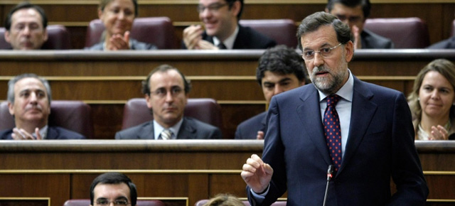 El presidente del Partido Popular, Mariano Rajoy, durante la sesión de control