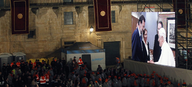 Mariano Rajoy es recibido por el Papa Benedicto XVI en Santiago de Compostela