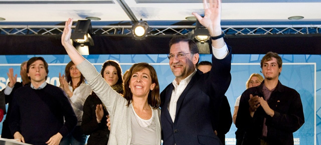 Mariano Rajoy y Alicia Sánchez Camacho al finalizar un mitin en Tarragona