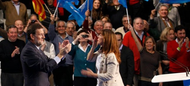 Mariano Rajoy y Sánchez Camacho durante su intervención en el mitin