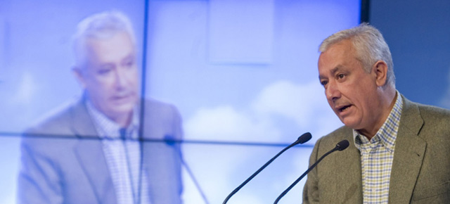 Javier Arenas durante su intervención en la Convención municipal de Toledo