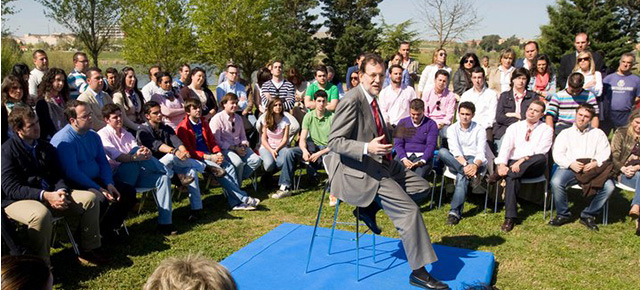 Mariano Rajoy durante su acto con jóvenes en Mérida
