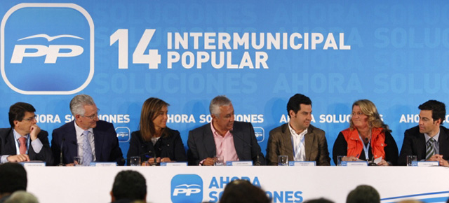 Ana Mato y Javier Arenas durante la XIV Unión Intermunicipal del PP