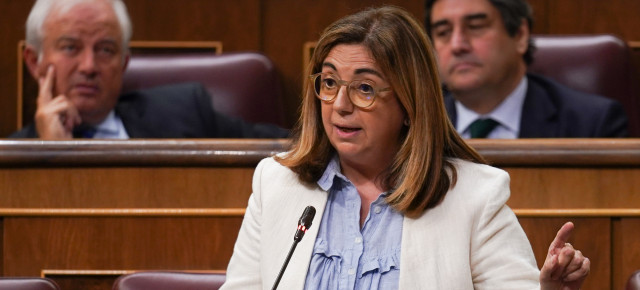 Sandra Moneo en la sesión de control al Gobierno