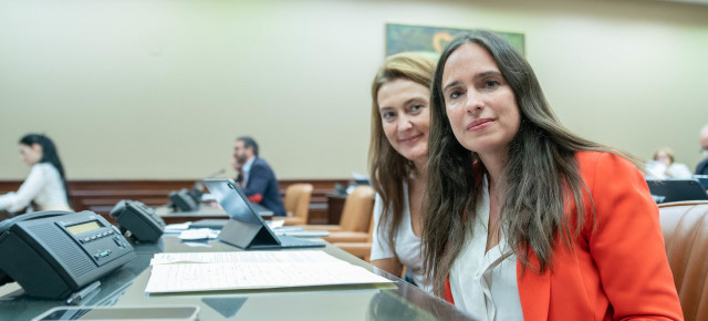 Valentina Martínez y Belén Hoyo en la Comisión de Asuntos Exteriores