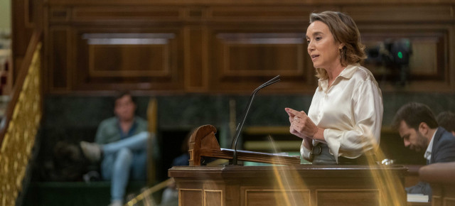 Cuca Gamarra en el Pleno del Congreso de los Diputados