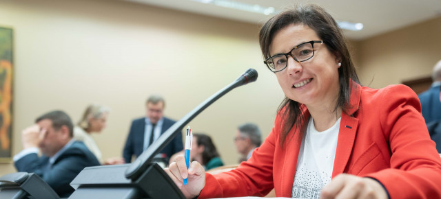 Ana Vázquez en la Comisión de Justicia