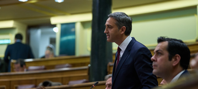 César Sánchez en la sesión de control al Gobierno