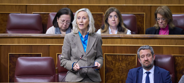 Marta González en la sesión de control al Ejecutivo