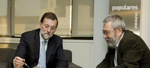 Mariano Rajoy se reúne con el secretario general del UGT, Cándido Méndez