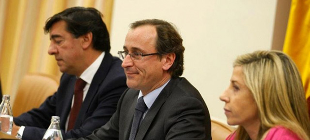 Alfonso Alonso durante la reunión con los cabezas de lista provinciales