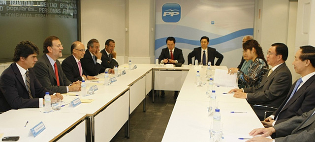 Reunión de Mariano Rajoy con He-Guoquiang