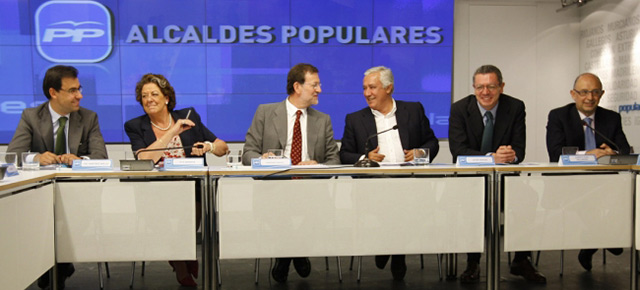 Mariano Rajoy con los alcaldes del Partido Popular