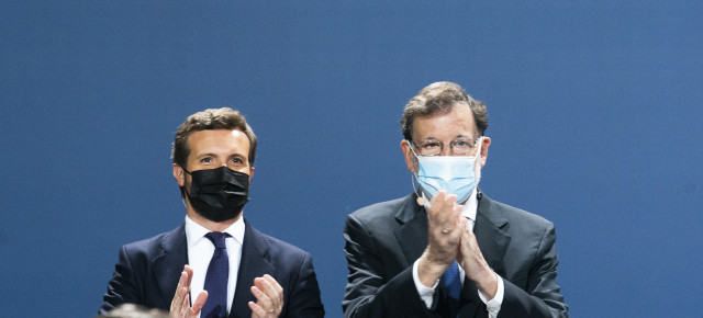 Pablo Casado y Mariano Rajoy en la inauguración de la Convención Nacional del PP en Santiago de Compostela