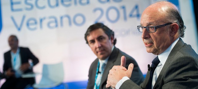 Cristóbal Montoro y José Ramón García en la Escuela de Verano 2014