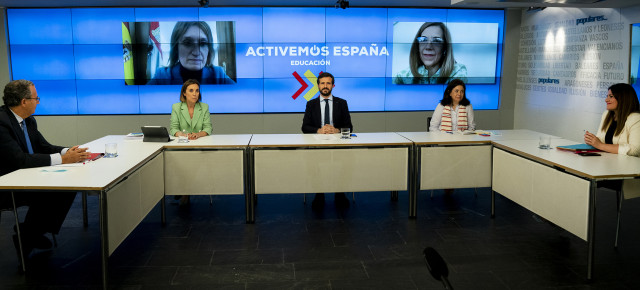 Pablo Casado se reúne con consejeros de educación de Murcia, Madrid, Galicia y Castilla y León