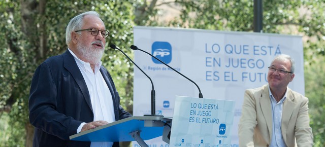 Miguel Arias Cañete durante su intervención