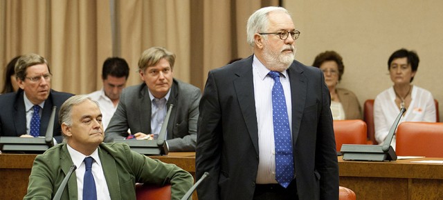 Miguel Arias Cañete jura el cargo como eurodiputado