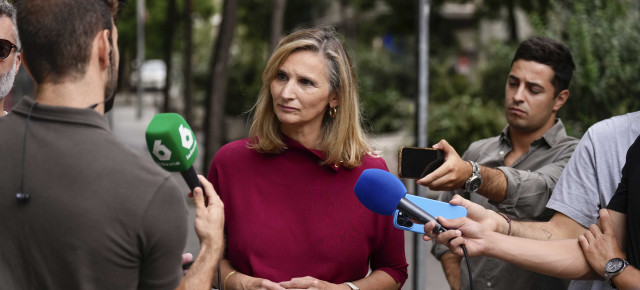 Paloma Martín atiende a los medios de comunicación Paloma Martín atiende a los medios de comunicación