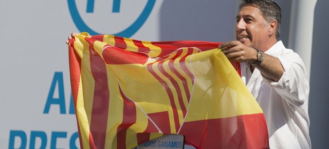 Xavier García Allbiol en un acto de campaña en Badalona