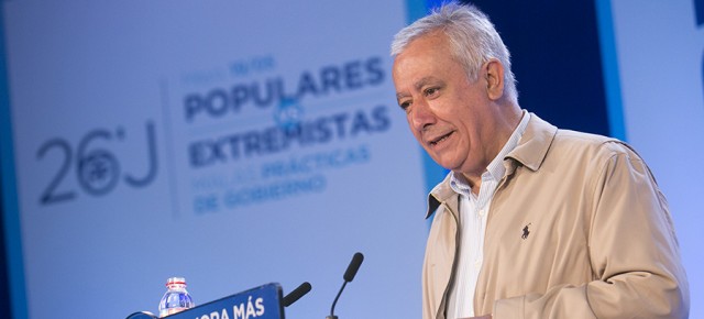 El vicesecretario de Autonomías y Ayuntamientos del PP, Javier Arenas