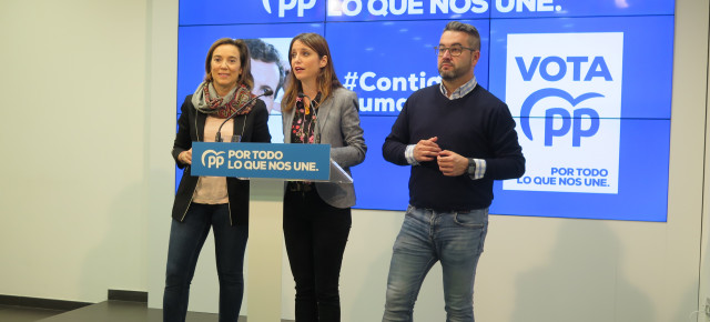 Andrea Levy y Cuca Gamarra, en rueda de prensa