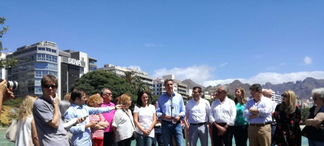 Xavi Garcia Albiol participa en un acto del PP de Tenerife