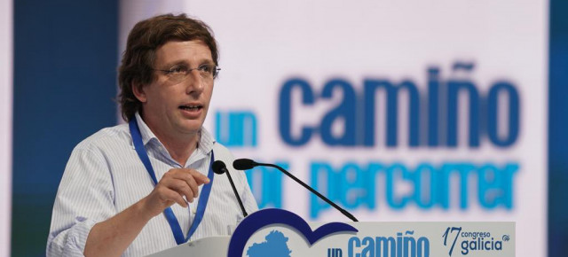 El portavoz nacional del Partido Popular, José Luis Martínez-Almeida, durante su intervención en el 17 Congreso del PP de Galicia