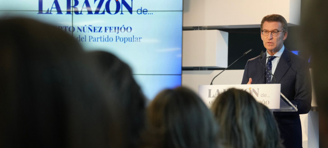 El presidente del Partido Popular, Alberto Núñez Feijóo, durante la conferencia 