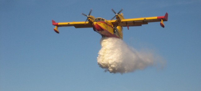 El Gobierno reafirma su compromiso con la sociedad en la lucha contra los incendios