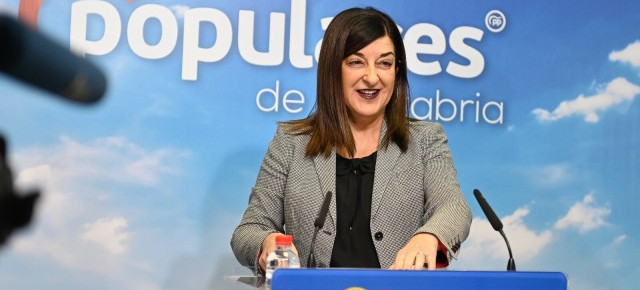 La presidenta del PP de Cantabria, María José Sáenz de Buruaga