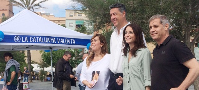 Andrea Levy con Alicia Sánchez-Camacho, Xavi Garcia-Albiol y Alberto Fernández en la campaña La Cataluña Valiente