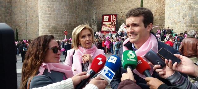 Pablo Casado en el acto organizado en Ávila por la AECC, con motivo del Día Mundial del Cáncer de Mama