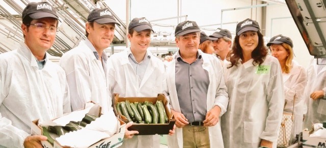 Rafael Hernando y Pablo Casado apoyan la calidad de la producción agrícola de la provincia de Almería