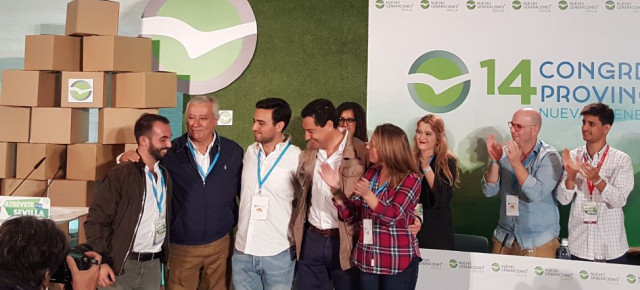 Javier Arenas interviene en el 14 Congreso Provincial de NNGG de Sevilla